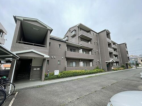 神奈川県横浜市青葉区あかね台２丁目 4階建