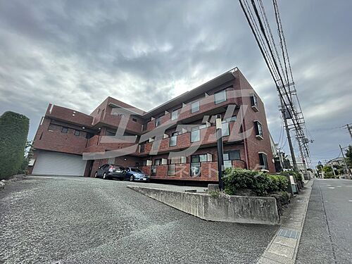 大阪府吹田市千里山西５丁目 3階建 築28年4ヶ月