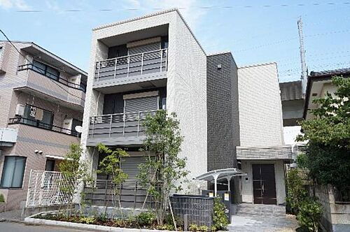 Ｒｏｏｔ 3階建