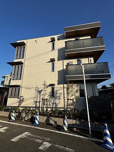 Ａｖａｎｃｅｅ鳳 3階建