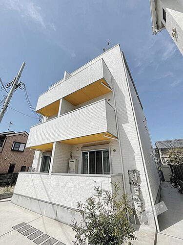 大阪府堺市西区鳳中町３丁 3階建 築6年8ヶ月