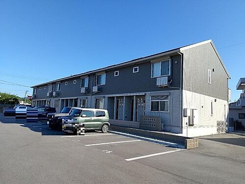 兵庫県南あわじ市榎列松田 2階建