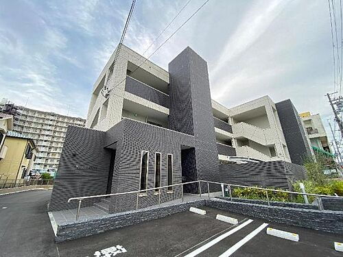 大阪府大阪狭山市東茱萸木１丁目 賃貸マンション