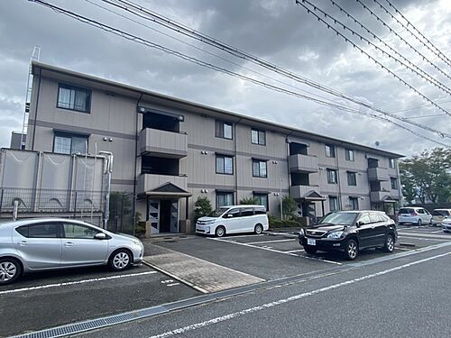 大阪府河内長野市昭栄町 3階建