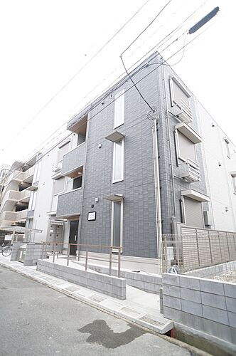 千葉県市川市湊新田２丁目 3階建 築1年8ヶ月