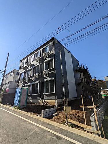Ａｍｂｉｔｉｏｎ稲城 3階建
