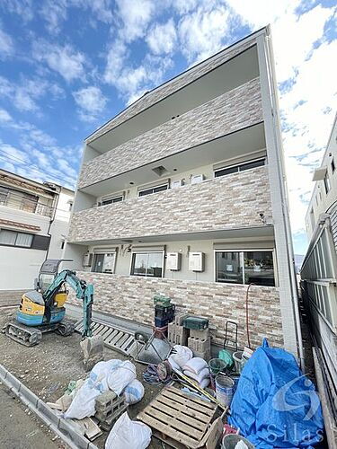 大阪府大阪市平野区瓜破東４丁目 3階建