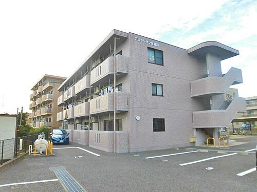 神奈川県綾瀬市深谷上６丁目 3階建 築20年9ヶ月