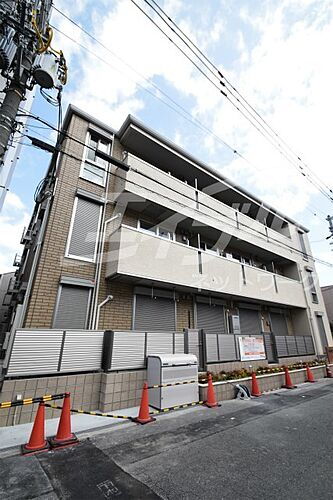 大阪府大阪市城東区関目６丁目 築7年10ヶ月 3階建