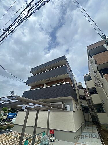 大阪府堺市北区黒土町 3階建 