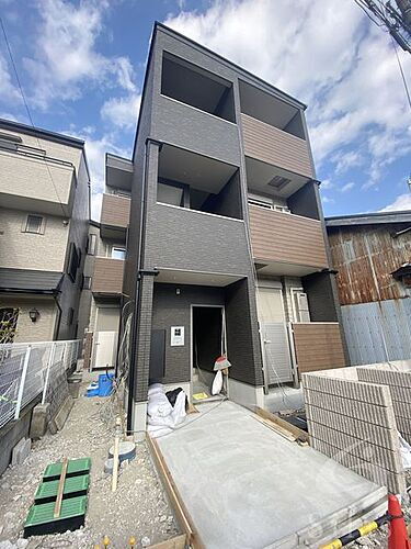 大阪府堺市堺区北半町西 3階建 築1年7ヶ月