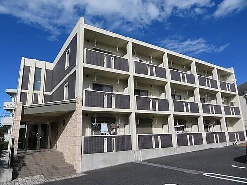東京都多摩市南野２丁目 3階建