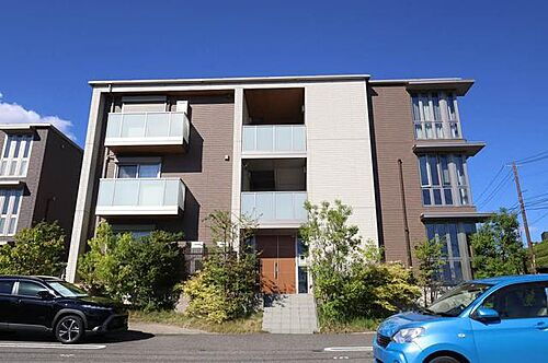 メゾンこころ　Ｂ棟　（ＢＥＬＳ認証） 3階建