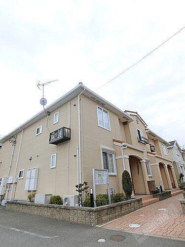 和歌山県和歌山市西浜 2階建