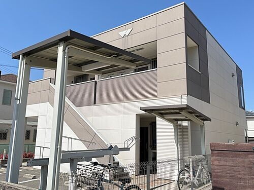 大阪府岸和田市尾生町６丁目 2階建