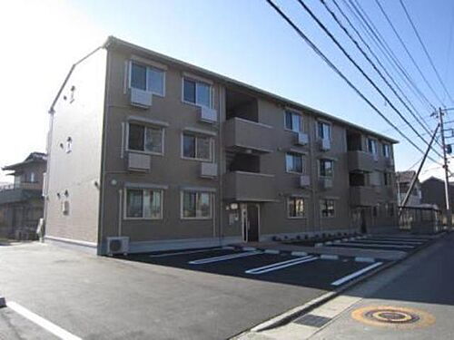 静岡県御殿場市新橋 3階建 築10年7ヶ月