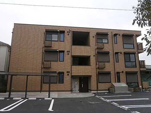 東京都町田市小山町 3階建 築7年8ヶ月