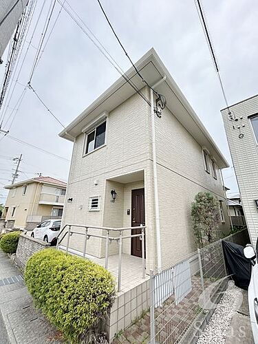 兵庫県西宮市段上町８丁目 2階建