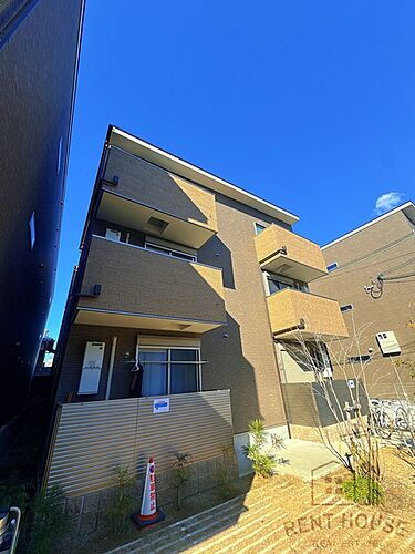 大阪府堺市西区浜寺石津町西４丁 3階建 築3年1ヶ月