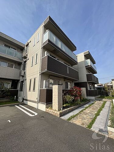大阪府摂津市千里丘東４丁目 3階建 築9年10ヶ月