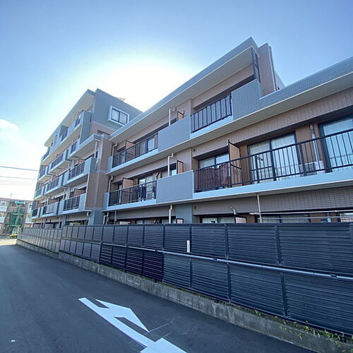 東京都町田市小山町 5階建