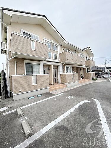 兵庫県伊丹市下河原１丁目 2階建