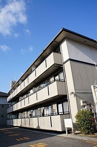 アベニューＢ 3階建