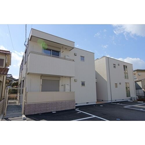 大阪府高石市東羽衣５丁目 2階建 築9年6ヶ月