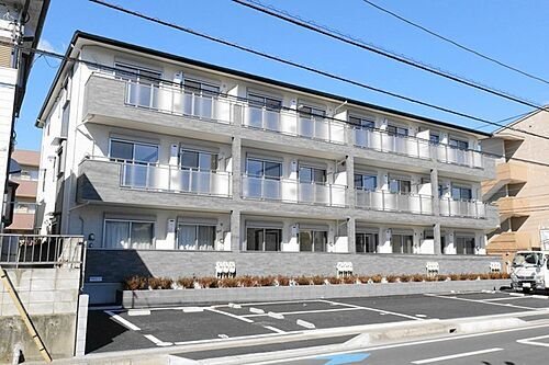 Ｌａ　Ｓｅｒｅｎｔｅ 3階建