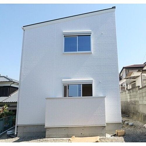 兵庫県明石市魚住町中尾 2階建 