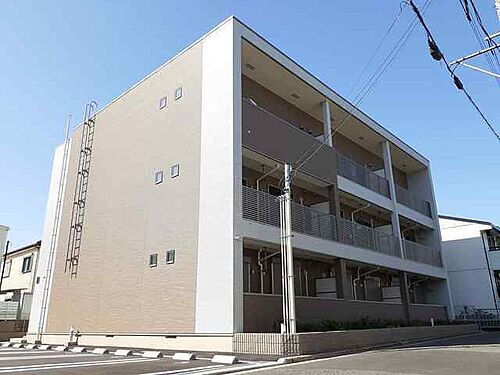 大阪府貝塚市永吉 3階建 築4年6ヶ月
