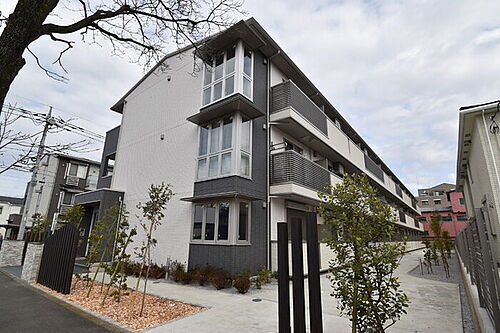 東京都八王子市北野町 3階建