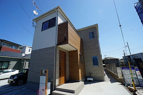 Ｌｉｂｌａ　Ｄ棟 2階建