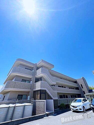 大阪府和泉市万町 4階建 築26年9ヶ月