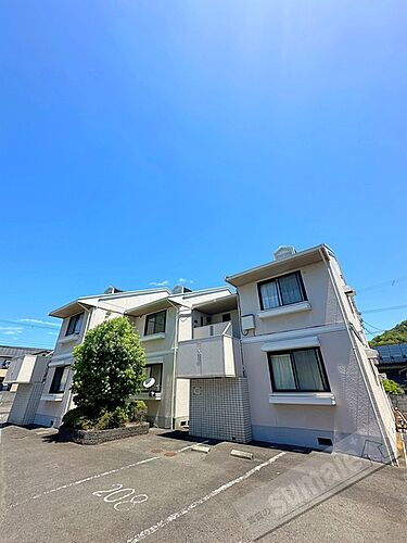 和歌山県和歌山市鳴神 2階建