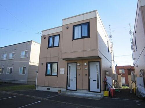 ハレクラニーＩ 2階建