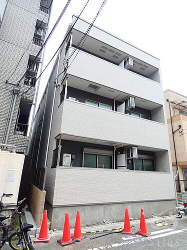 大阪府大阪市東淀川区菅原３丁目 3階建
