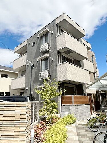 兵庫県西宮市笠屋町 3階建 築5年5ヶ月