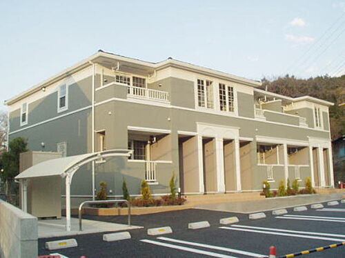 神奈川県厚木市愛名 2階建 築18年4ヶ月