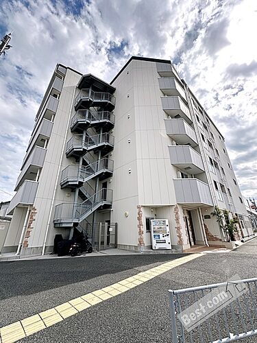 大阪府堺市西区浜寺諏訪森町西１丁 賃貸マンション