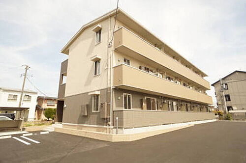 新潟県新潟市中央区京王２丁目 3階建 築10年9ヶ月