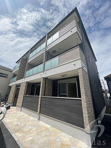 大阪府堺市北区金岡町 3階建