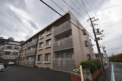 コーポ山の原 3階建