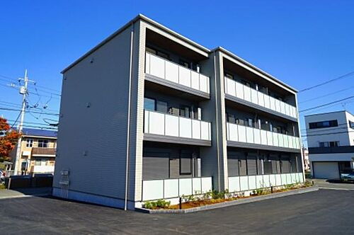アンビシャス 3階建