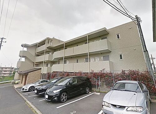 神奈川県横浜市青葉区荏田西３丁目 4階建