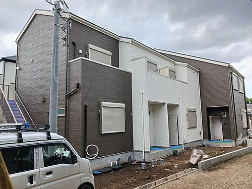 神奈川県横浜市旭区鶴ケ峰１丁目 2階建