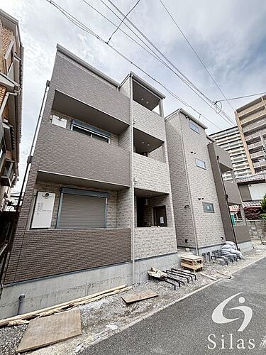 大阪府寝屋川市寿町 3階建 