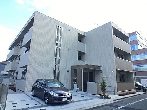 東京都町田市中町２丁目 3階建