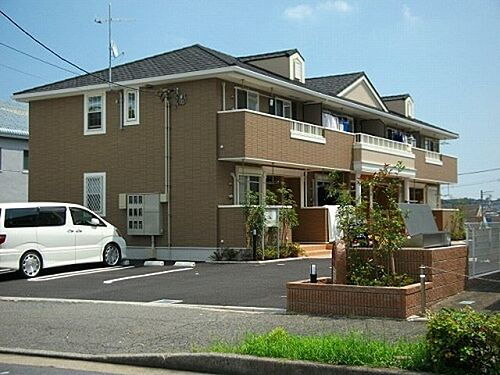 神奈川県藤沢市石川２丁目 2階建
