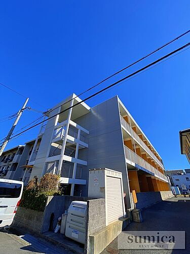大阪府泉大津市東助松町４丁目 3階建 築24年8ヶ月